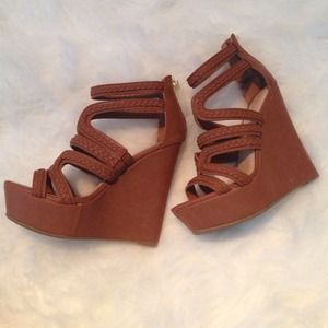 Bamboo Tan Wedges