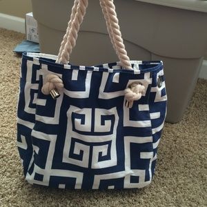 New greek key blue ivory bag with rope handles.
