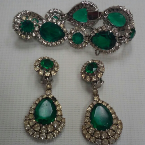 Ciner jewelry set
