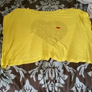 Over sized summer shirt maze to my heart