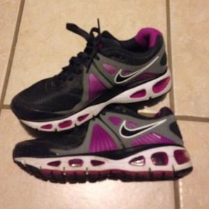 Nike Tailwind 4 size 7.5