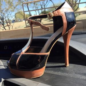 Brown black and white Jessica Simpson heels