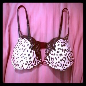 Victoria's Secret Bombshell Plunge
