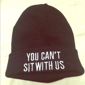 🚫🚫SOLD LOCALLY🚫🚫 beanie hat