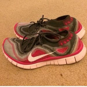 Nike free flynit 5.0
