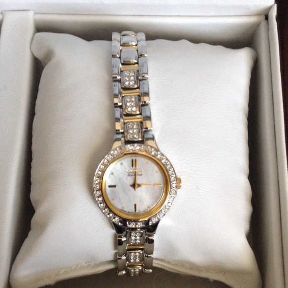 Citizen watch and bracelet - Picture 2 of 4