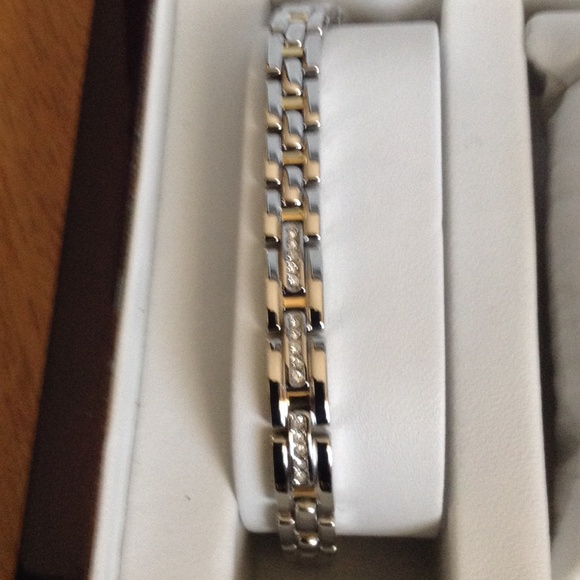 Citizen watch and bracelet - Picture 3 of 4