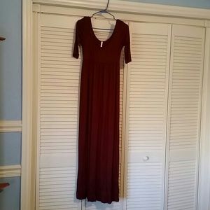 Pinkblush maternity dress, color is burgundy