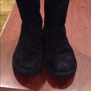 Black Uggs with zipper on the sides