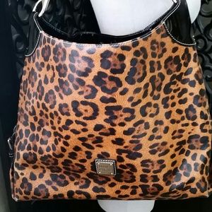 DOONEY & BURKE Handbag