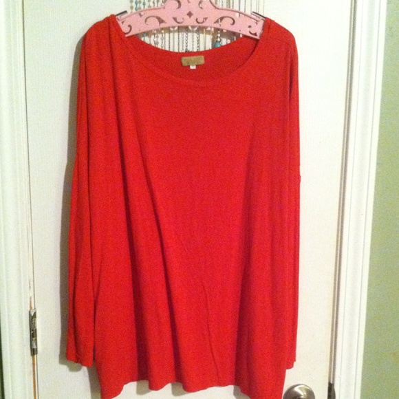 Red Long-Sleeve Piko