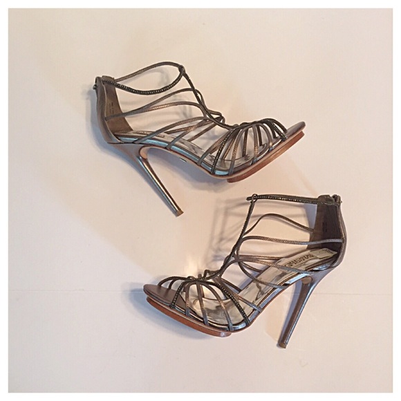 Badgley Mischka Strappy Metallic Pewter Heels - Picture 3 of 7