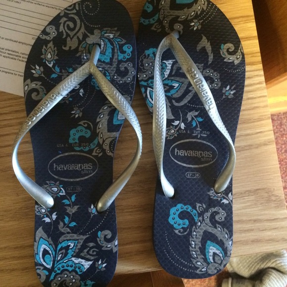 Flip flops size 6
