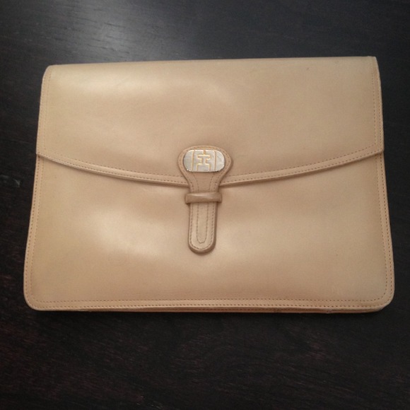 FERRAGAMO clutch: vintage - Picture 3 of 8