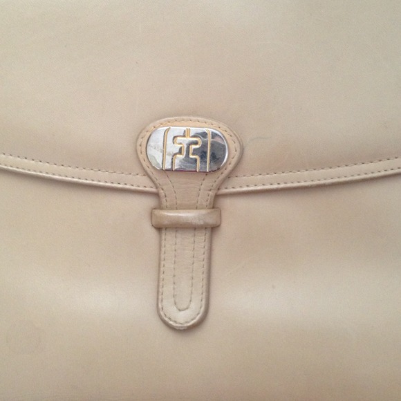 FERRAGAMO clutch: vintage - Picture 2 of 8