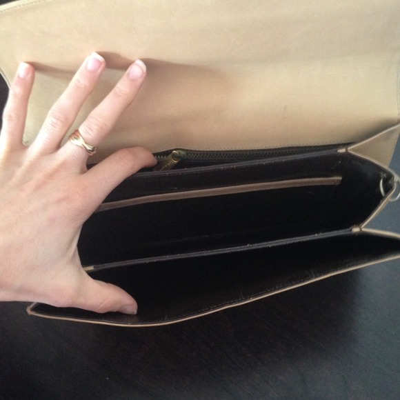 FERRAGAMO clutch: vintage - Picture 4 of 8