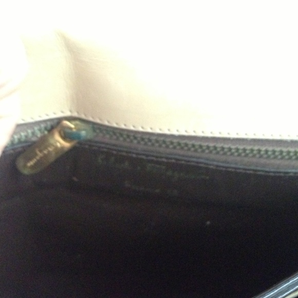 FERRAGAMO clutch: vintage - Picture 5 of 8