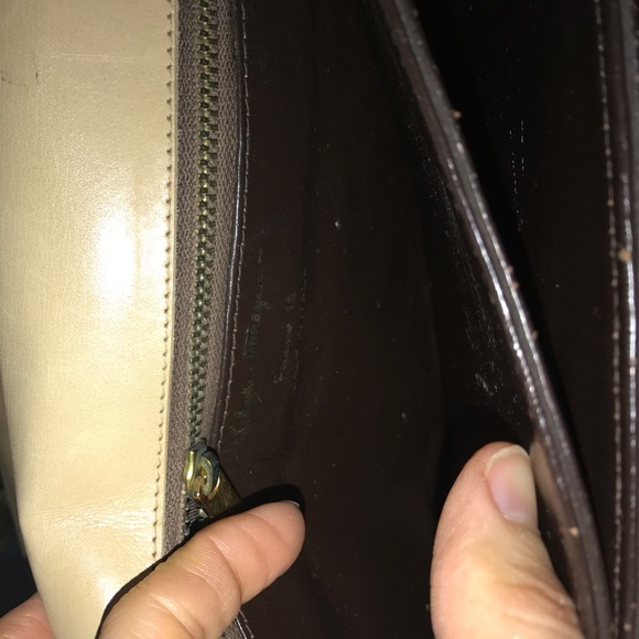 FERRAGAMO clutch: vintage - Picture 6 of 8