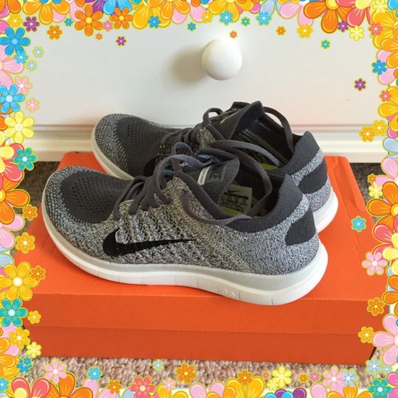 Nike Women's Free FlyKnit 4.0 Running Sneakers