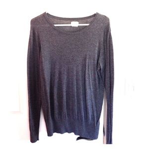 Grey long sleeve shirt