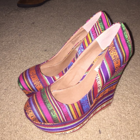 Steve Madden Wedges
