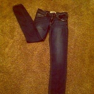 Hollistar Jeans size 7