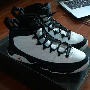 Retro Varsity 9's