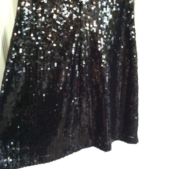 One shoulder sequin dress - Picture 3 of 3