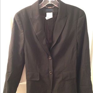 Black escada blazer