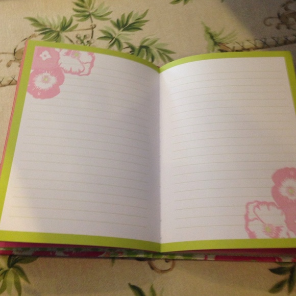 Lilly Pulitzer note book - Picture 3 of 3