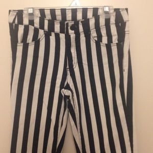 H&M skinny striped pants..🔳