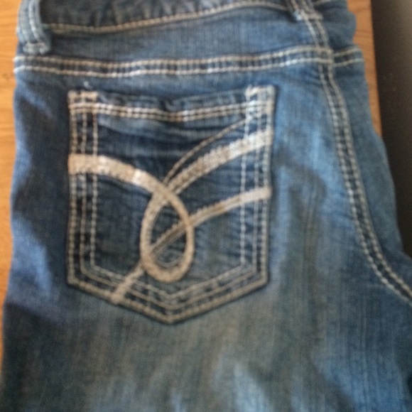 Capris - Picture 2 of 2