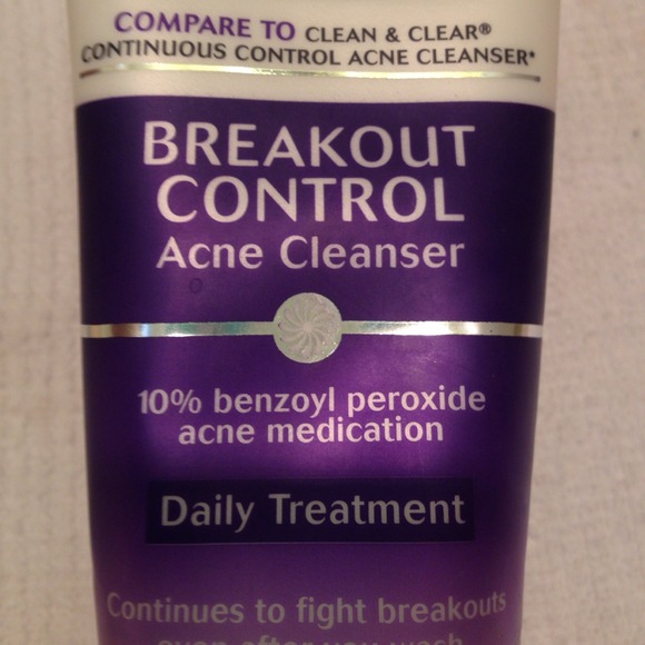 Breakout control Acne cleanser - Picture 2 of 3