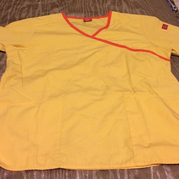 Scrubs top