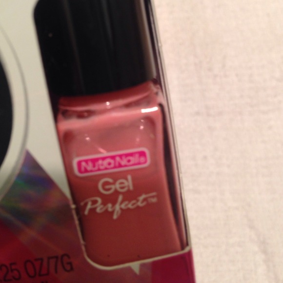 Gel perfect 5 minute gel color manicure - Picture 3 of 3