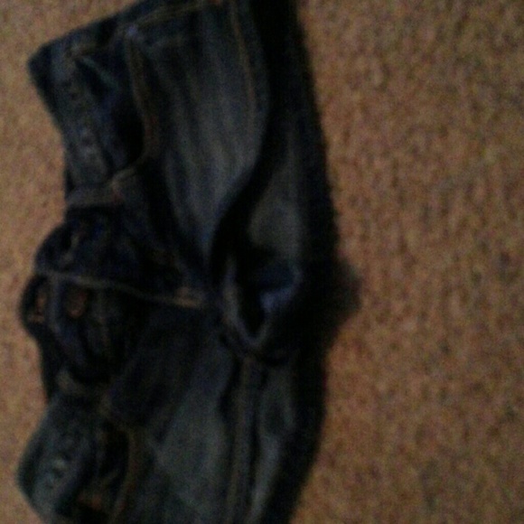 Shorts - Picture 2 of 3