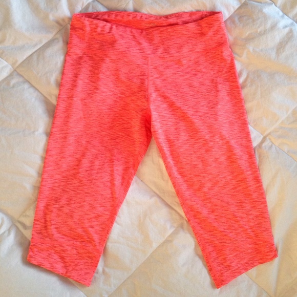 Calvin Klein performance capris.