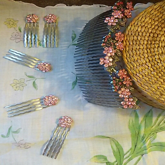 Pink  rhinestone hair comb set