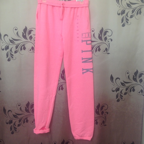 NWT PINK VS SIZE XS CAMPUS PANT