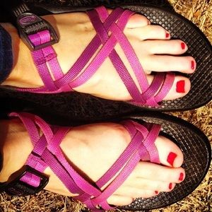 Womens Chacos Size 8.