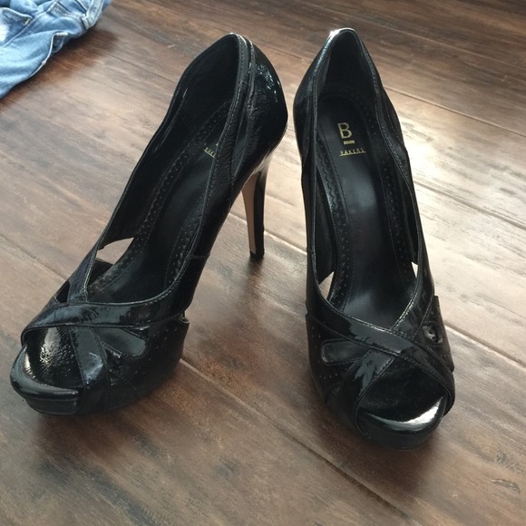 Black heels