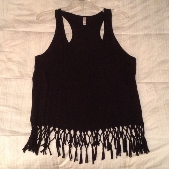 Black fringe tank!