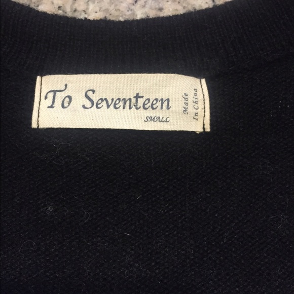 Sweater - Picture 3 of 4