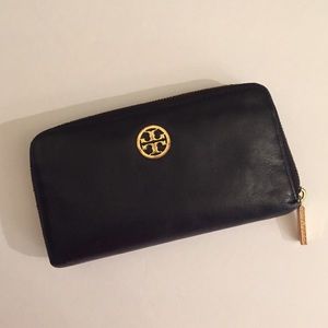 Tory burch wallet
