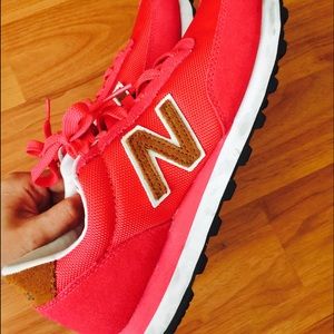 New balance shoes