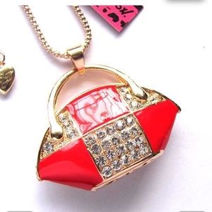 GC  shiny crystal Red Necklace