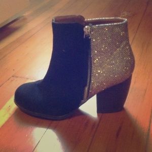 Glittery booties