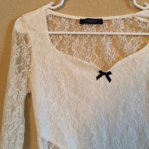 NastyGal Lace Crop Top - Picture 3 of 3