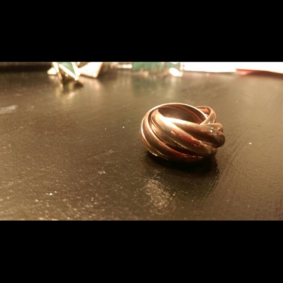 Ring - Picture 2 of 2