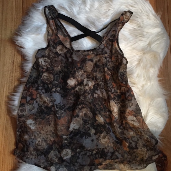 Chloe K cross back tank - Picture 1 of 3